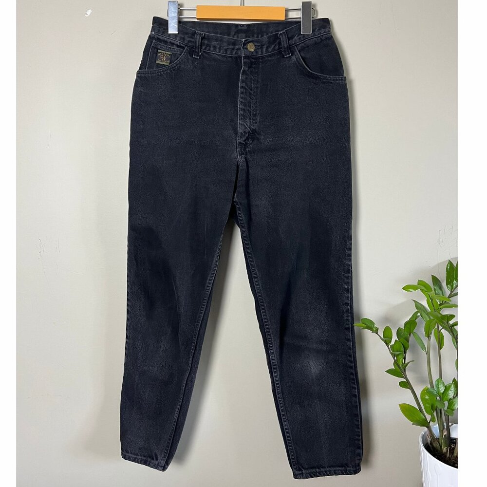Vintage Wrangler High-Waisted Mom Jeans – Black, Size M  Gently worn vintage